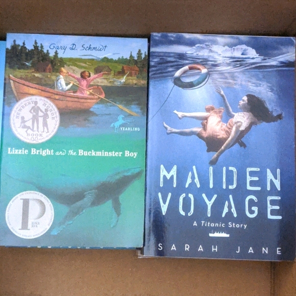 10 chapter books-soft cover - Picture 3 of 6